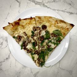 Parcel Pizza - Magnificent Magpie; so delicious!