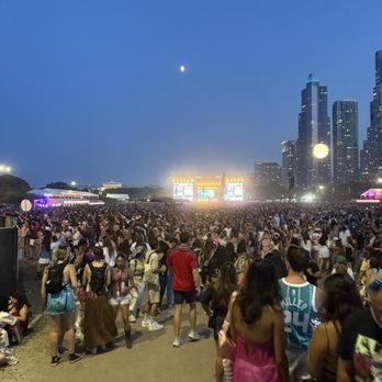 Lollapalooza - Festivals Near Me - Chicago, Illinois Lollapalooza - Festivals Near Me - Chicago, Illinois