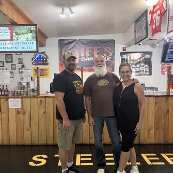 Giff’s Barbecue - Great menu! - Barbeque Near Me - Kanab, Utah Giff’s Barbecue - Great menu! - Barbeque Near Me - Kanab, Utah