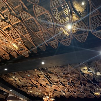 Archibald Microbrasserie - the ceiling of a restaurant - Salad Near Me - Dorval, Quebec