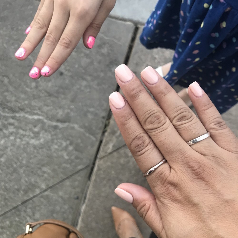 Deluxe Nail Bar - Nails by Ivy - Nail Salons Near Me - Las Vegas, Nevada Deluxe Nail Bar - Nails by Ivy - Nail Salons Near Me - Las Vegas, Nevada