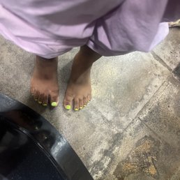 Gel pedicure for st Patrick's day. Gel pedicure for st Patrick's day.