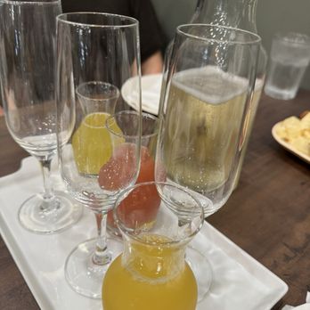 charQterie - Mimosas - Wine Bars Near Me - Sacramento, California charQterie - Mimosas - Wine Bars Near Me - Sacramento, California