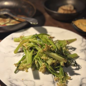 La Loba - Sprouted Cauliflower - Spanish Near Me - Seattle, Washington