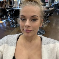 Empire Beauty School - Makeup