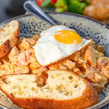Fox On John - Chicken Carbonara - Bars Near Me - Toronto, Ontario