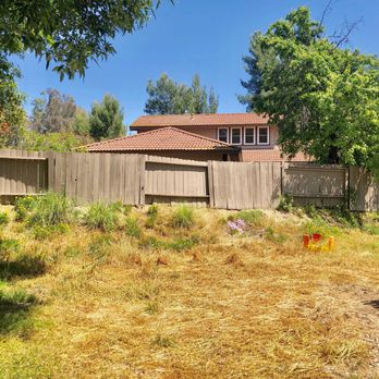 Biltright Turf - Before - Landscaping Near Me