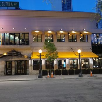 The Bellevue Chicago - New American Near Me - Chicago, Illinois The Bellevue Chicago - New American Near Me - Chicago, Illinois