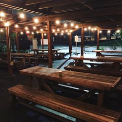 La Biblioteca Coffee - Beautiful outdoor seating