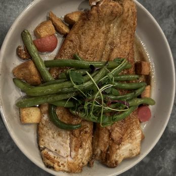 Countrypolitan Bar & Kitchen - Fried Rainbow Trout - New American Near Me - Nashville, Tennessee