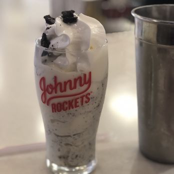 Johnny Rockets - Oreo shake - Diners Near Me - Kapolei, Hawaii