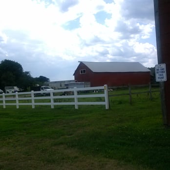 Collins Creamery - Pretty rural.. - Ice Cream & Frozen Yogurt Near Me - Enfield, Connecticut