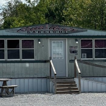 Kellie Ann's BBQ - Front - American Near Me - Linden, Tennessee Kellie Ann's BBQ - Front - American Near Me - Linden, Tennessee