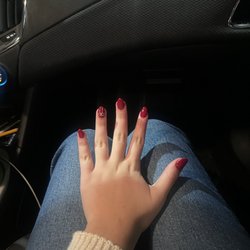 Lynn Nails - Holiday nails
