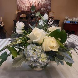Grow With Us Florist & Produce - Floral arrangement