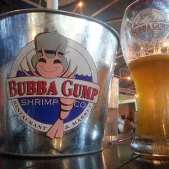 Bubba Gump Shrimp - Nice lng beer after a looooong day at the beach - Seafood Near Me - Miami, Florida