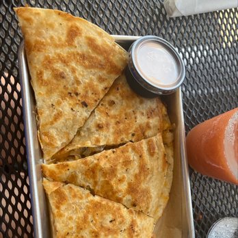 Blue Water Grille - a plate of quesadillas and a drink - Seafood Near Me - Silver Point, Tennessee