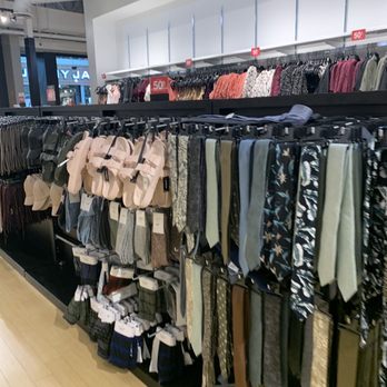 Express Factory Outlet - Accessories Near Me - North New Hyde Park, New York