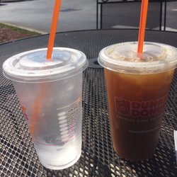 Dunkin' - Ahhhhh, cool drinks after 3mile walk, 1 mile to go and that will be 4 for the morning!