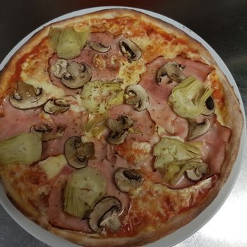 Rosengarten - Pizza "Capricciosa" - Beer Garden Near Me - Ellwangen, BW