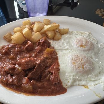 Agave Jalisco - Guisada & Eggs Plate (minus the beans) - Mexican Near Me - Brady, Texas