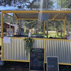 Lemon Shakups - Our mobile lemonade trailer