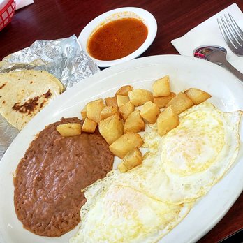 La Barca De Jalisco - Huevos Rancheros - Mexican Near Me - San Antonio, Texas La Barca De Jalisco - Huevos Rancheros - Mexican Near Me - San Antonio, Texas