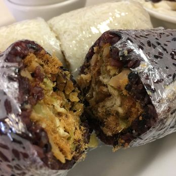Huge Tree Pastry - Purple rice fan tuan without egg! - Taiwanese Near Me - Monterey Park, California