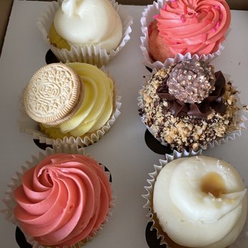 Cupcrazed Cakery - 6 for $12 on a Wednesday - Bakeries Near Me - Fort Mill, South Carolina Cupcrazed Cakery - 6 for $12 on a Wednesday - Bakeries Near Me - Fort Mill, South Carolina