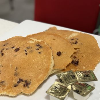 Lester's Diner - Chocolate chip pancakes - Diners Near Me - Fort Lauderdale, Florida