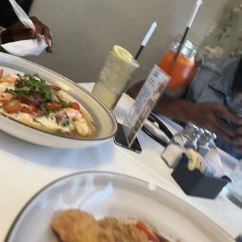 Lucille's - New American Near Me - Houston, Texas