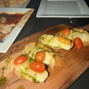 Tinto Y Tapas - Spanish Near Me - San Antonio, Texas