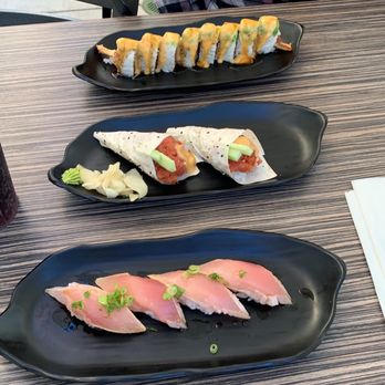 Nanami Sushi - Albacore, viper roll and spicy tuna hand roll on soy paper with spicy mayo - Sushi Bars Near Me - Hemet, California Nanami Sushi - Albacore, viper roll and spicy tuna hand roll on soy paper with spicy mayo - Sushi Bars Near Me - Hemet, California