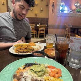 Burrito Bowl & Birria Tacos