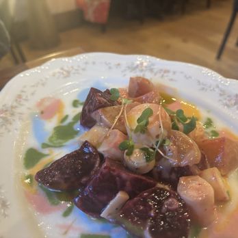 Freeland's Restaurant - Beet appetizer - New American Near Me - Carmel, Indiana