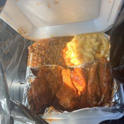 Shell’s Kitchen - Pick 1 Combo with wings, mac n cheese and baked beans