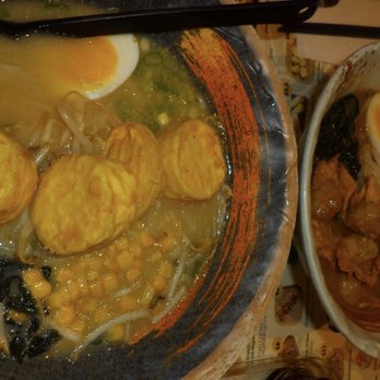 Sumo Ramen - vegetarian ramen with miso broth and fried wonton ramen with shoyu broth - Ramen Near Me - Montreal, Quebec Sumo Ramen - vegetarian ramen with miso broth and fried wonton ramen with shoyu broth - Ramen Near Me - Montreal, Quebec