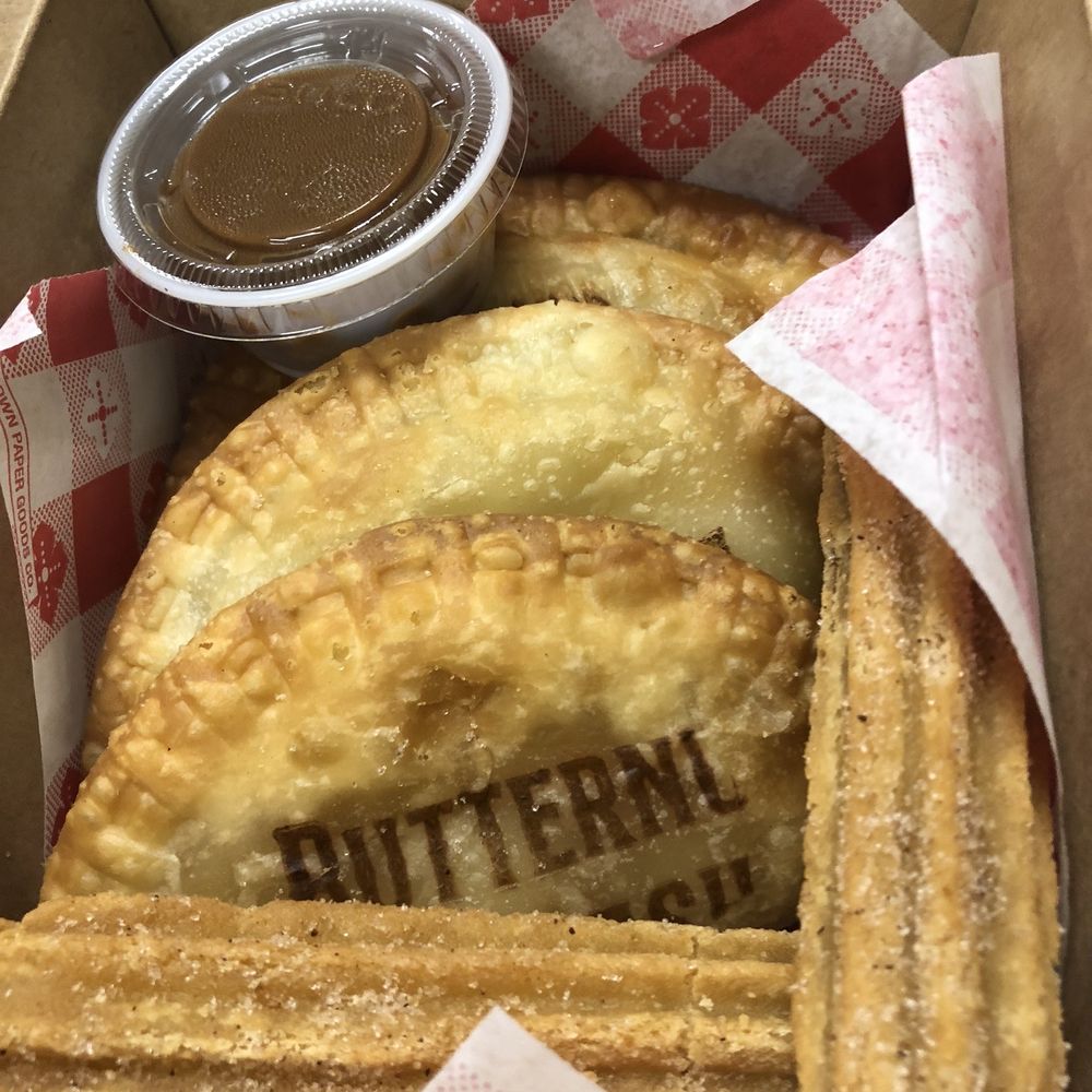 Che Chori Foods - Box lunch with 3 empanadas, Churros con Dulce De Leche, and chips not pictured - Argentine Near Me - Indianapolis, Indiana Che Chori Foods - Box lunch with 3 empanadas, Churros con Dulce De Leche, and chips not pictured - Argentine Near Me - Indianapolis, Indiana