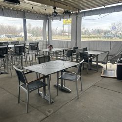 Oscar's Cantina Mexicana - Outdoor seating