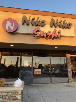 Niko Niko Sushi by null