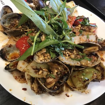 Oc House - Clams stir fried in chili oil.. so good! - Vietnamese Near Me - Portland, Oregon Oc House - Clams stir fried in chili oil.. so good! - Vietnamese Near Me - Portland, Oregon