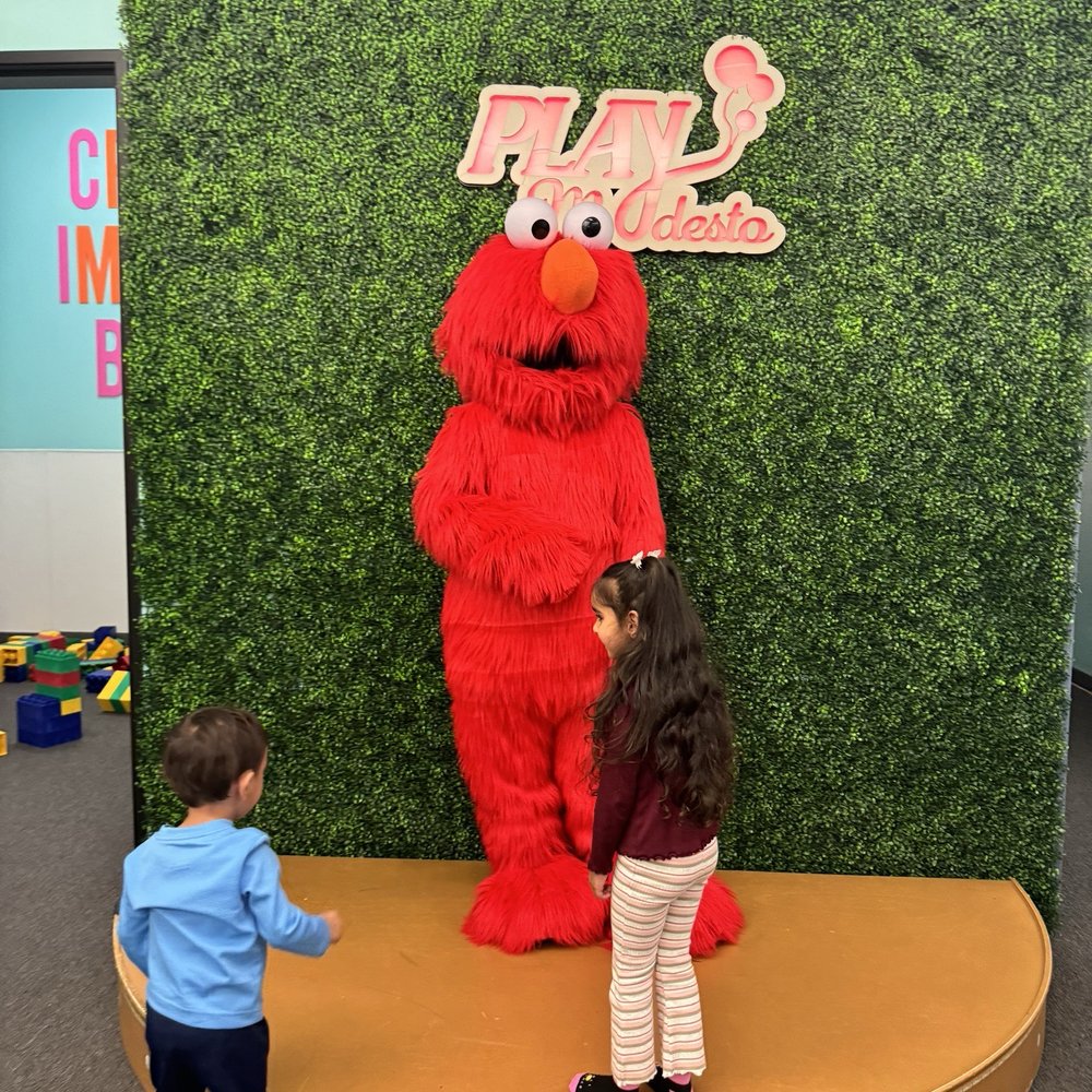 Elmo visit Elmo visit