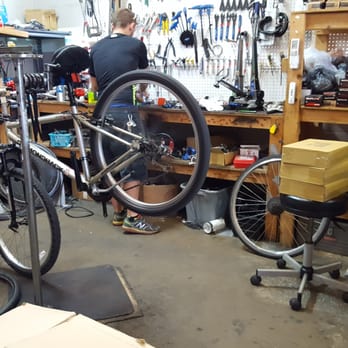 Kafe Racer - Light maintenance - Bikes Near Me - Dunedin, Florida Kafe Racer - Light maintenance - Bikes Near Me - Dunedin, Florida