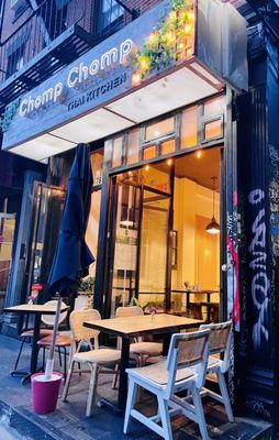 Chomp Chomp Thai kitchen by null