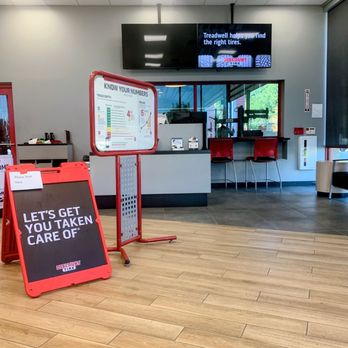 Discount Tire - Front service counter - Tires Near Me - Shawnee, Kansas Discount Tire - Front service counter - Tires Near Me - Shawnee, Kansas