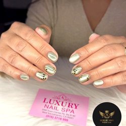 Luxury Nails
