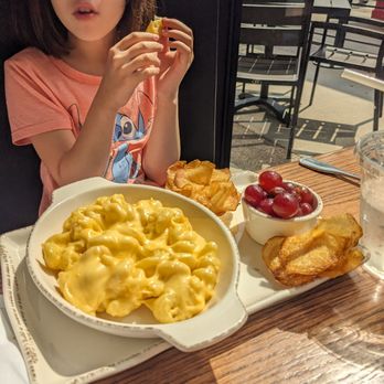 Nolabelle Kitchen + Bar - Kids Mac and cheese - Burgers Near Me - Mankato, Minnesota Nolabelle Kitchen + Bar - Kids Mac and cheese - Burgers Near Me - Mankato, Minnesota