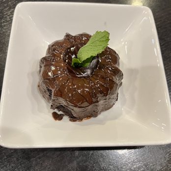 Simmer - Lava cake - Vietnamese Near Me - Rohnert Park, California Simmer - Lava cake - Vietnamese Near Me - Rohnert Park, California