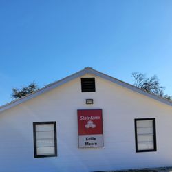 Kellie Moore - State Farm Insurance Agent - Wonderful setting