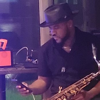 Brothers Smokehouse - Jazz player( I forgot his name .Sorry) - Soul Food Near Me - Inkster, Michigan Brothers Smokehouse - Jazz player( I forgot his name .Sorry) - Soul Food Near Me - Inkster, Michigan